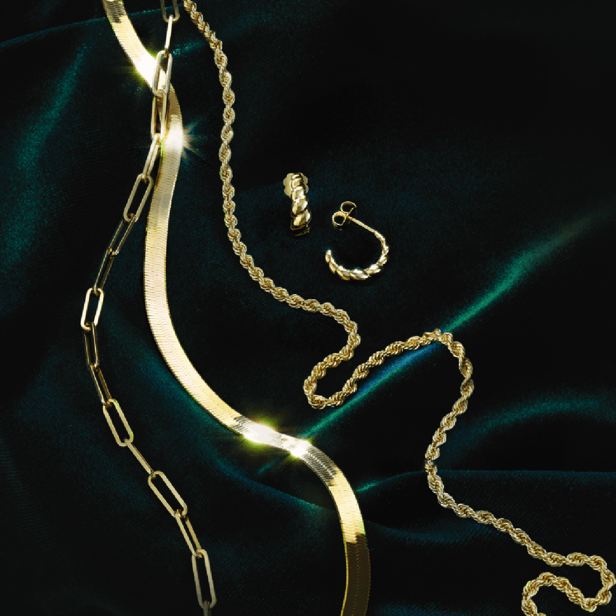 The Ultimate Holiday Jewelry Gift Guide 2025 – Metals & Diamonds