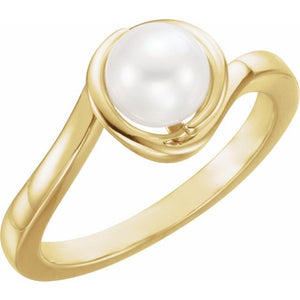 14K White Gold Cultured White Freshwater Pearl Ring