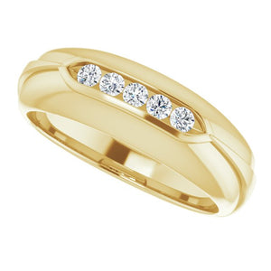 Exquisite 14K White Gold Natural Diamond Ring with 1/6 Carat Weight