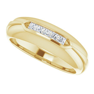 Exquisite 14K White Gold Natural Diamond Ring with 1/6 Carat Weight