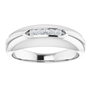 Exquisite 14K White Gold Natural Diamond Ring with 1/6 Carat Weight