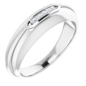 Exquisite 14K White Gold Natural Diamond Ring with 1/6 Carat Weight