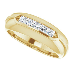 Exquisite 14K White Gold Natural Diamond Ring with 1/6 Carat Weight