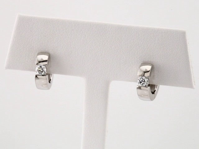 1/4 Ctw Natural Diamond Hinged Huggie Earrings